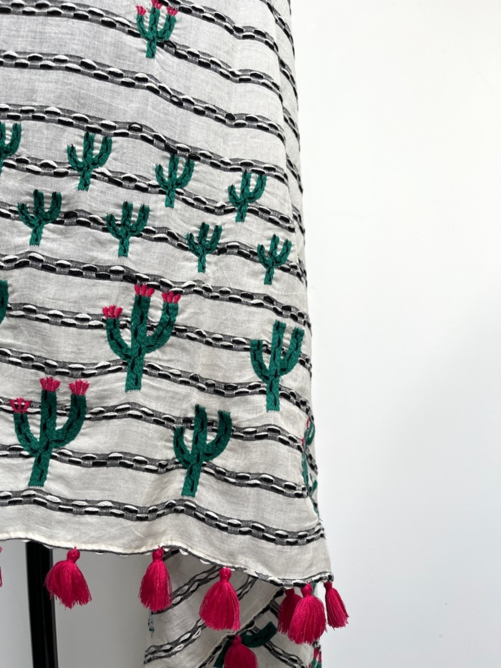 Anthropologie, large cactus scarf, wrap by Seen/worn/kept. - Picture 5 of 12